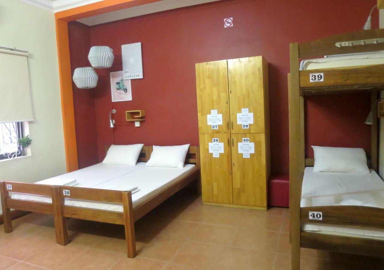 Envoy Hostel Phnom Penh Bagian luar foto